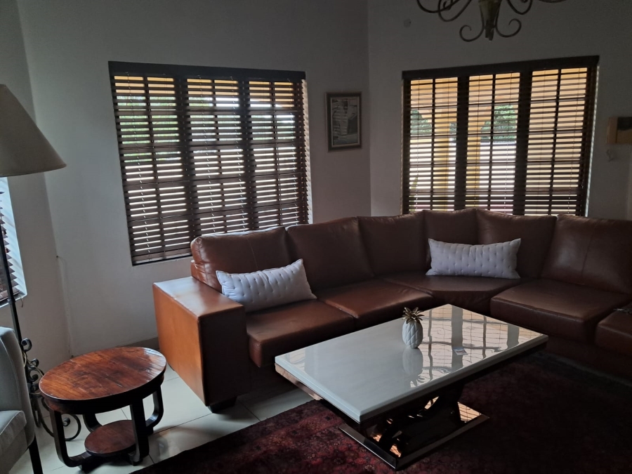 6 Bedroom Property for Sale in Safari Gardens North West
